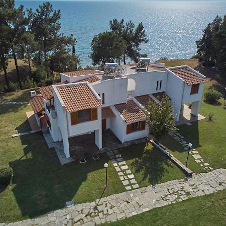 Summerday Villa Private Beach Néa Iráklia Exterior foto